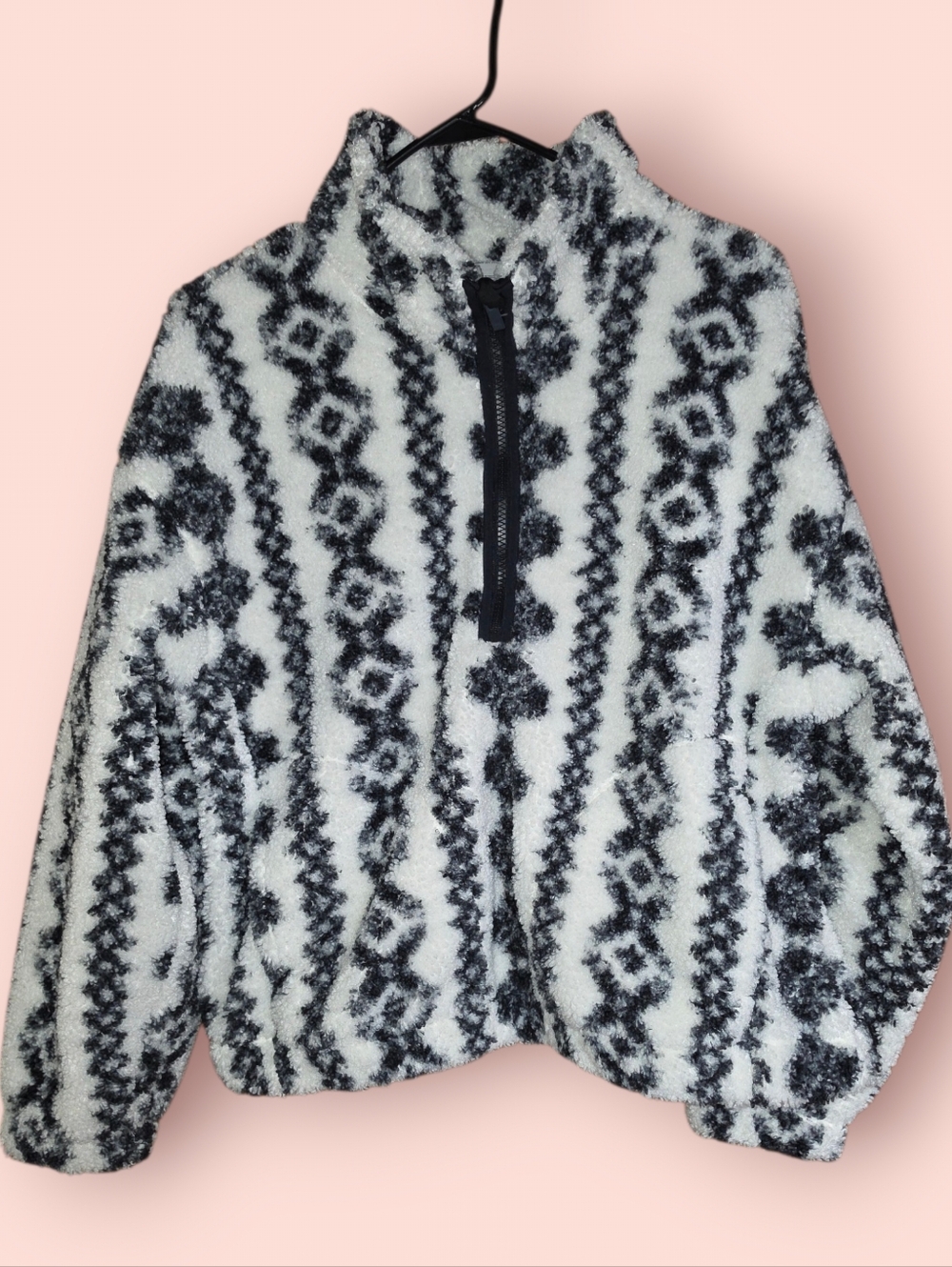 all in motion Black and White Sherpa Fleece Pullover